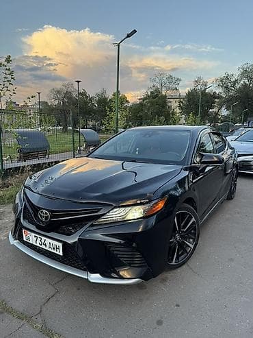 Toyota Camry: 2019 г., 2.5 л, Автомат, Бензин, Седан lalafo.kg да Toyota Camry: 2019 г., 2.5 л, Автомат, Бензин, Седан