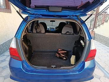 Honda Fit: 2005 г., 1.3 л, Вариатор, Бензин, Хэтчбэк at lalafo.kg Honda Fit: 2005 г., 1.3 л, Вариатор, Бензин, Хэтчбэк