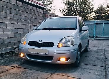 Toyota Vitz: 2003 г., 1.3 л, Вариатор, Бензин, Хэтчбэк at lalafo.kg Toyota Vitz: 2003 г., 1.3 л, Вариатор, Бензин, Хэтчбэк