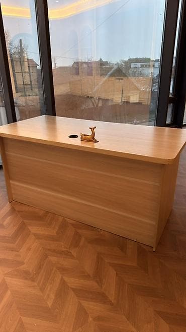 Офисный стол, Нерегулируемый, Прямоугольный, ЛДСП at lalafo.kg Офисный стол, Нерегулируемый, Прямоугольный, ЛДСП