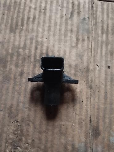 Датчик коленвала Mercedes-Benz 1997 г., Оригинал, Германия at lalafo.kg Датчик коленвала Mercedes-Benz 1997 г., Оригинал, Германия