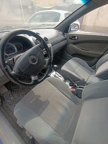 Chevrolet Lacetti: 2008 г., 1.6 л, Автомат, Бензин, Седан at lalafo.kg — 4 Chevrolet Lacetti: 2008 г., 1.6 л, Автомат, Бензин, Седан — 4