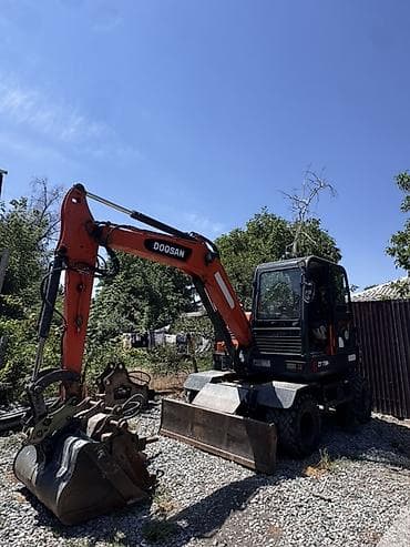 Экскаватор, Doosan, Колесный at lalafo.kg Экскаватор, Doosan, Колесный