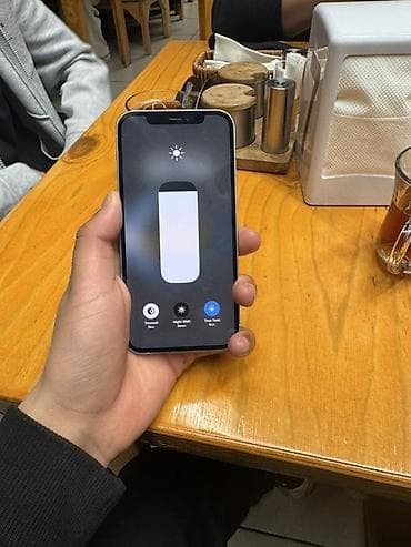 IPhone 12 Pro, Б/у, 128 ГБ, Белый at lalafo.kg IPhone 12 Pro, Б/у, 128 ГБ, Белый