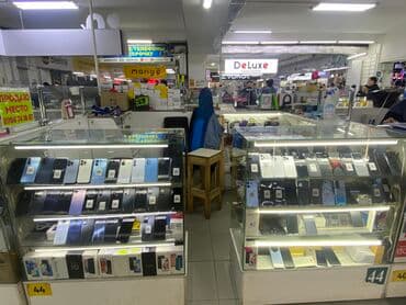 Срочно.! Продаю место в ТК «Берекет Гранд» Для продажи сотовых at lalafo.kg Срочно.! Продаю место в ТК «Берекет Гранд» Для продажи сотовых