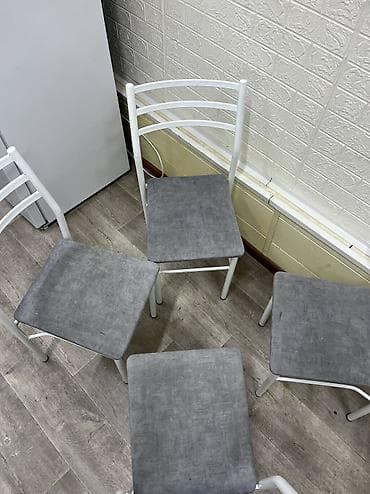 Стол и стул для кафе, Б/у, Самовывоз at lalafo.kg Стол и стул для кафе, Б/у, Самовывоз