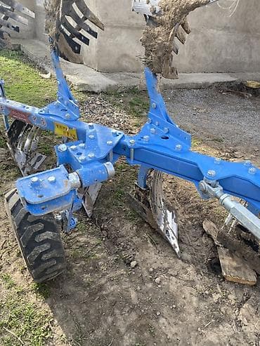 dom dvuh jetazhnyj: Оборотный плуг для трактора - Тип: оборотный (реверсивный), навесной at lalafo.kg — 5 dom dvuh jetazhnyj: Оборотный плуг для трактора - Тип: оборотный (реверсивный), навесной — 5