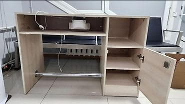 Маникюрный стол с вытяжкой и навесной полкой-стеллажом Описание: - at lalafo.kg Маникюрный стол с вытяжкой и навесной полкой-стеллажом Описание: -