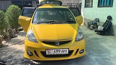 Honda Fit: 2004 г., 1.5 л, Автомат, Бензин, Хэтчбэк at lalafo.kg Honda Fit: 2004 г., 1.5 л, Автомат, Бензин, Хэтчбэк