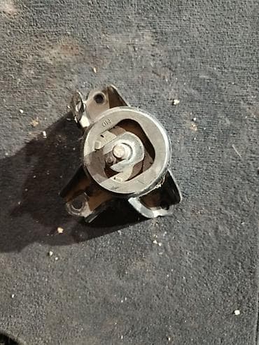 Подушка мотора Hyundai 2013 г., Оригинал at lalafo.kg Подушка мотора Hyundai 2013 г., Оригинал