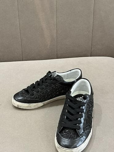 Кроссовки, 36, 37, 38, Golden Goose, Новый, цвет - Черный at lalafo.kg Кроссовки, 36, 37, 38, Golden Goose, Новый, цвет - Черный