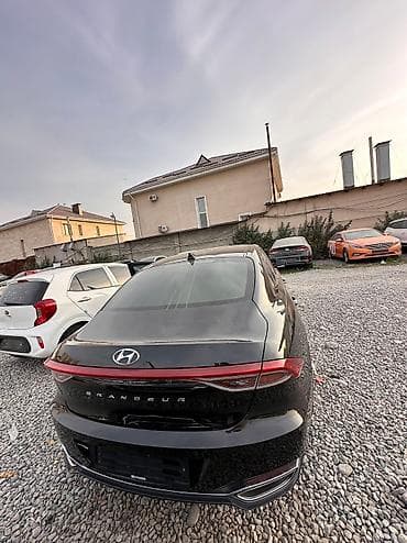 Hyundai Grandeur: 2021 г., 0.3 л, Автомат, Газ, Седан at lalafo.kg Hyundai Grandeur: 2021 г., 0.3 л, Автомат, Газ, Седан