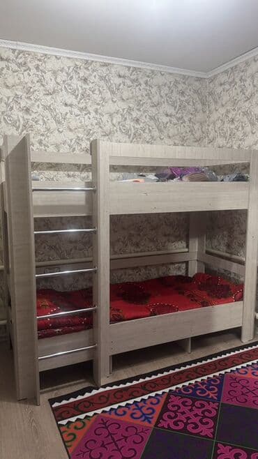 Двухъярусная кровать из светлого ЛДСП - Два полноразмерных спальных at lalafo.kg Двухъярусная кровать из светлого ЛДСП - Два полноразмерных спальных