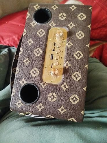 Портативная акустическая система с декоративным кожзам‑оформлением под at lalafo.kg Портативная акустическая система с декоративным кожзам‑оформлением под