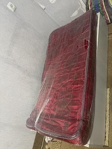 Односпальная кровать, С матрасом, длина - 190 см at lalafo.kg Односпальная кровать, С матрасом, длина - 190 см