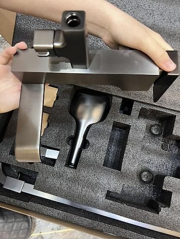 Комплект фурнитуры для ванной либо душевой кабины В комплекте есть at lalafo.kg Комплект фурнитуры для ванной либо душевой кабины В комплекте есть