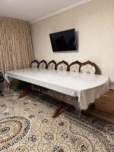 Большой стол в классическом стиле - Форма: прямоугольная со at lalafo.kg Большой стол в классическом стиле - Форма: прямоугольная со