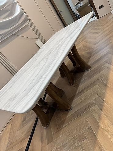 Кухонный стол, Прямоугольный, Нераскладной at lalafo.kg Кухонный стол, Прямоугольный, Нераскладной