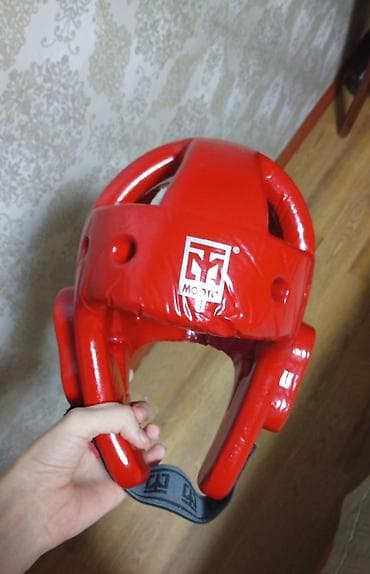 Шлем для тхэквондо б/у размер для девочки 12-13 лет нормально будет он at lalafo.kg Шлем для тхэквондо б/у размер для девочки 12-13 лет нормально будет он