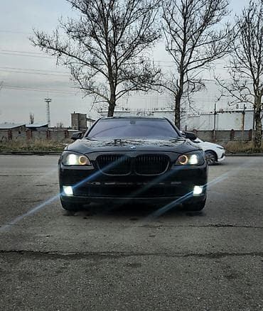 BMW 7 series: 2010 г., 3 л, Автомат, Бензин, Седан at lalafo.kg BMW 7 series: 2010 г., 3 л, Автомат, Бензин, Седан