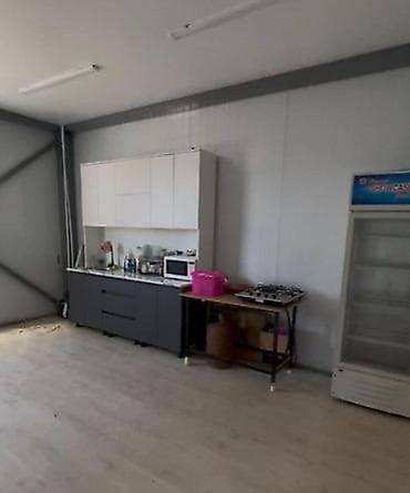 Район АУЦА Сдается помещение Площадь: 430 м2; 8соток Два этажа at lalafo.kg Район АУЦА Сдается помещение Площадь: 430 м2; 8соток Два этажа