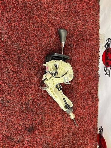 Селектор акпп Honda Stream RN2 D17A 2002 (б/у) at lalafo.kg Селектор акпп Honda Stream RN2 D17A 2002 (б/у)