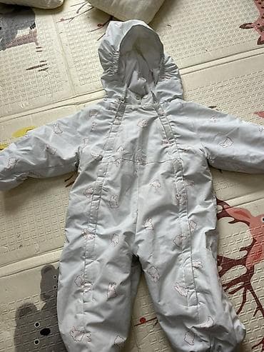 Детский деми комбинезон с капюшоном от Aimico. Ткань ветрозащитная at lalafo.kg Детский деми комбинезон с капюшоном от Aimico. Ткань ветрозащитная