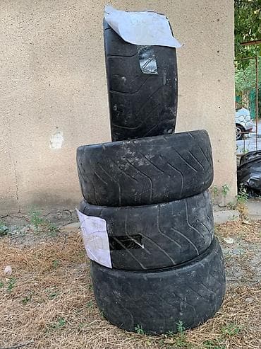 Комплект шин 245/40 ZR18 93W (4шт) Тип: летние, спортивные at lalafo.kg Комплект шин 245/40 ZR18 93W (4шт) Тип: летние, спортивные