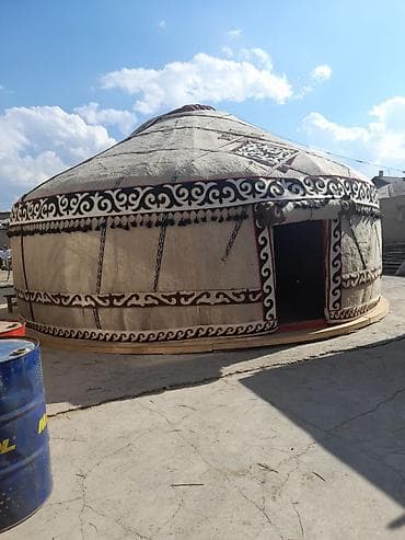 Киргизская юрта с полноценным традиционным убранством. Особенности: - at lalafo.kg Киргизская юрта с полноценным традиционным убранством. Особенности: -