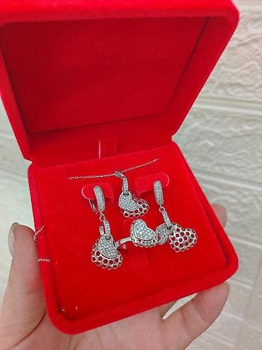 Зер буюмдар топтому, Үлгүсү 925, Аялдарга, Жаңы lalafo.kg да Зер буюмдар топтому, Үлгүсү 925, Аялдарга, Жаңы