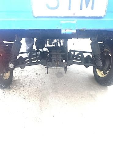 Легкий грузовик, До 1 т at lalafo.kg Легкий грузовик, До 1 т