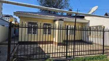 Сдаю в аренду под офис. Отдельно стоящее здание с огражденной at lalafo.kg Сдаю в аренду под офис. Отдельно стоящее здание с огражденной