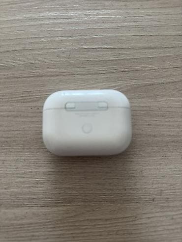 Оригинальный AirPods Pro 1: левый наушник плохо работает при функции at lalafo.kg Оригинальный AirPods Pro 1: левый наушник плохо работает при функции
