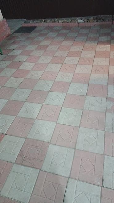 Тротуарная плитка 30 на 30 в хорошем состоянии есть доставка at lalafo.kg Тротуарная плитка 30 на 30 в хорошем состоянии есть доставка