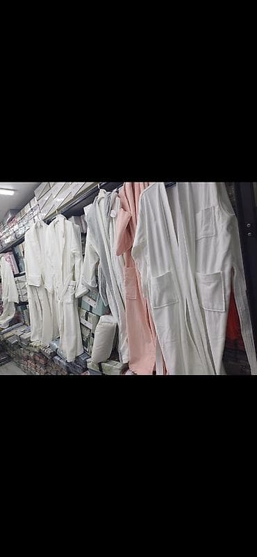 Лосиналар, леггинсылар: Женские махровые халаты с поясом и накладными карманами. - Материал lalafo.kg да — 2 Лосиналар, леггинсылар: Женские махровые халаты с поясом и накладными карманами. - Материал — 2