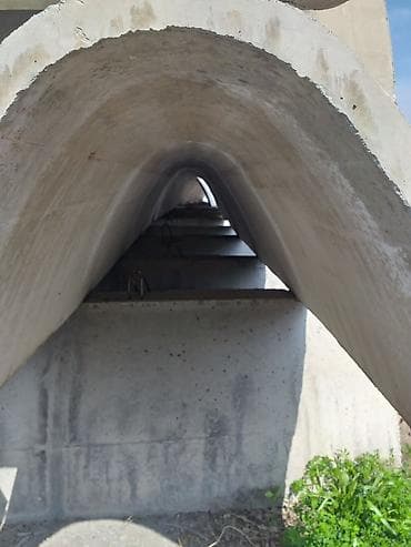 Железобетонные арочные элементы (сегменты свода/оболочки) - Материал at lalafo.kg Железобетонные арочные элементы (сегменты свода/оболочки) - Материал