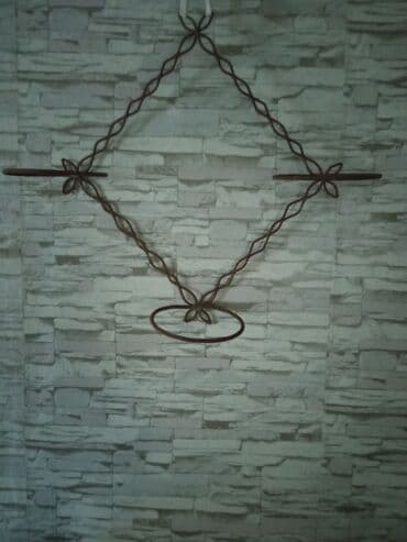 Полка для цветов, Железо at lalafo.kg Полка для цветов, Железо