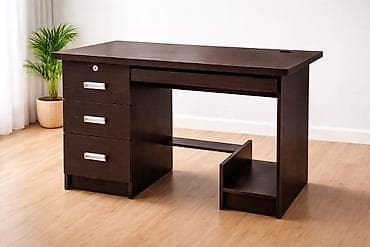 Компьютерный стол, С полками at lalafo.kg Компьютерный стол, С полками