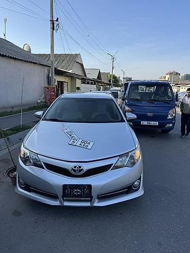 Toyota Camry: 2013 г., 2.5 л, Автомат, Бензин, Седан at lalafo.kg Toyota Camry: 2013 г., 2.5 л, Автомат, Бензин, Седан