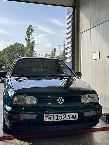 Volkswagen Golf Variant: 1997 г., 1.8 л, Кол менен иштөөчү, Бензин, Универсал lalafo.kg да Volkswagen Golf Variant: 1997 г., 1.8 л, Кол менен иштөөчү, Бензин, Универсал