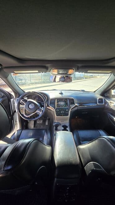 Ковролин: Jeep Grand Cherokee: 2014 г., 3 л, Автомат, Дизель, Жол тандабас lalafo.kg да — 5 Ковролин: Jeep Grand Cherokee: 2014 г., 3 л, Автомат, Дизель, Жол тандабас — 5