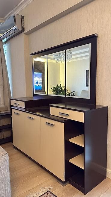 Гарнитур для зала, Б/у, Комод, ДСП, Самовывоз, цвет - Бежевый at lalafo.kg Гарнитур для зала, Б/у, Комод, ДСП, Самовывоз, цвет - Бежевый