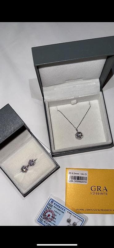 Күмүш сөйкөлөр: Зер буюмдар топтому, Жаңы lalafo.kg да — 1 Күмүш сөйкөлөр: Зер буюмдар топтому, Жаңы — 1