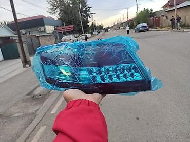 Задние комбинированные фонари для автомобиля (левый и правый блок) at lalafo.kg Задние комбинированные фонари для автомобиля (левый и правый блок)
