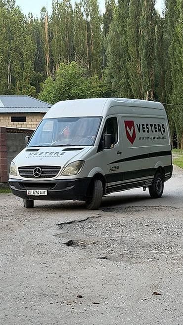 Легкий грузовик, Mercedes-Benz, Стандарт, 3 т, Б/у at lalafo.kg Легкий грузовик, Mercedes-Benz, Стандарт, 3 т, Б/у