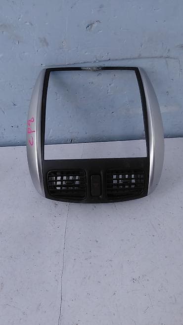 Центральная консоль Mazda 2003 г., Б/у, Оригинал, Япония at lalafo.kg Центральная консоль Mazda 2003 г., Б/у, Оригинал, Япония