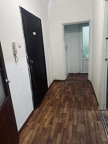 Сдаётся 2-комнатная квартира в 8 мкр, дом 8/1, на 3 этаже из 16 at lalafo.kg Сдаётся 2-комнатная квартира в 8 мкр, дом 8/1, на 3 этаже из 16
