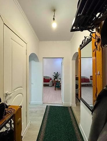 3 комнаты, 70 м², Джал мкр (в т.ч. Верхний, Нижний, Средний) 106 серия, 9 этаж, Свежий ремонт at lalafo.kg 3 комнаты, 70 м², Джал мкр (в т.ч. Верхний, Нижний, Средний) 106 серия, 9 этаж, Свежий ремонт