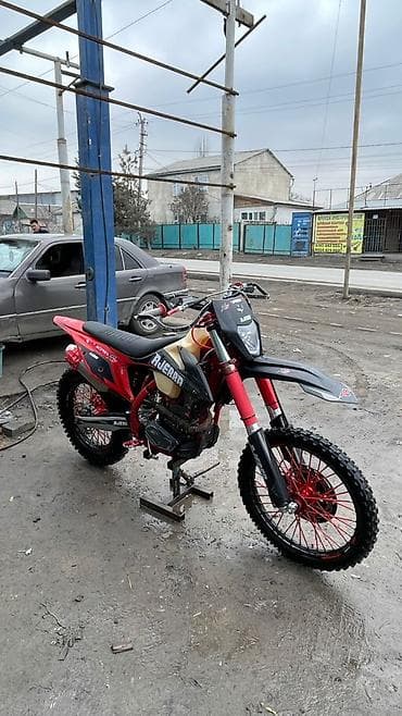 ЭНДУРО эндуро ajerra s8 двигатель и175 4х клапанный воздушное at lalafo.kg ЭНДУРО эндуро ajerra s8 двигатель и175 4х клапанный воздушное