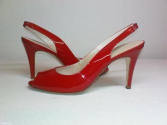Босоножки carlo pazolini, кожа, лак. Элегантные, удобные. Цвет алый at lalafo.kg Босоножки carlo pazolini, кожа, лак. Элегантные, удобные. Цвет алый